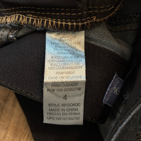 Democracy Ab Solution Denim Shorts High Waist Stretch Distressed Womens Size 4 - Picture 13 of 14